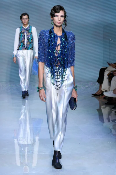 Look 44